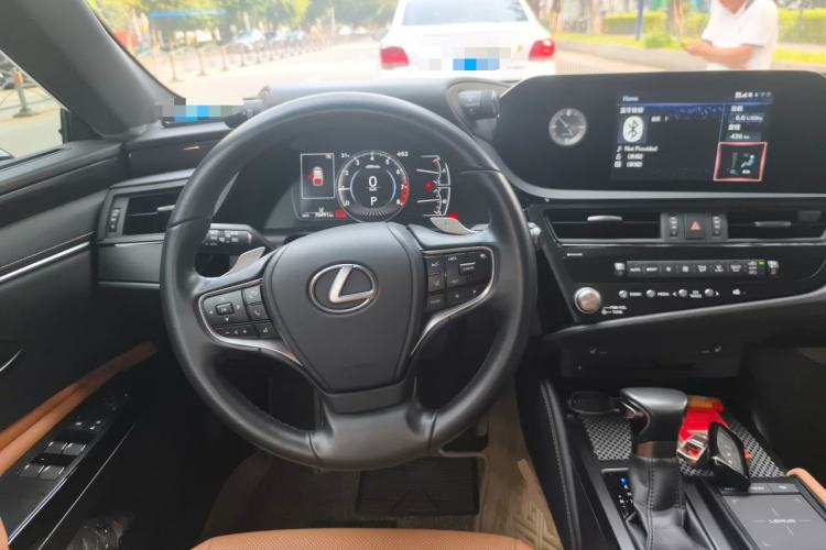 Used Lexus ES 2022 200 Excellence Edition Steering Wheel
