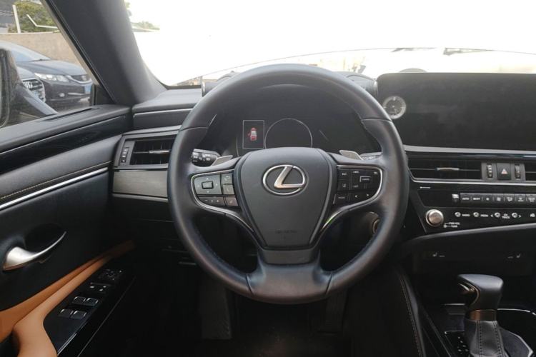 Used Lexus ES 2022 200 Excellence Edition Steering Wheel