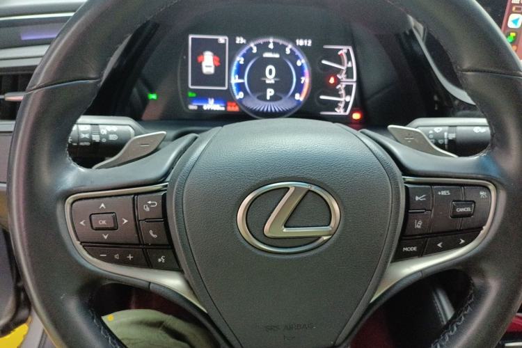 Used Lexus ES 2022 200 Excellence Edition Steering Wheel
