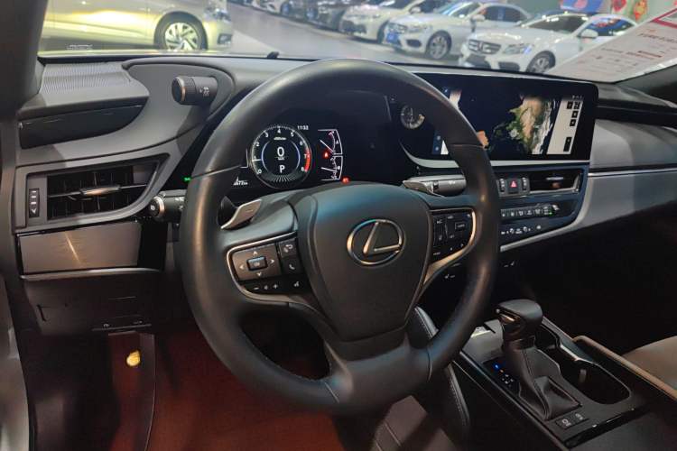 Used Lexus ES 2022 200 Excellence Edition Steering Wheel