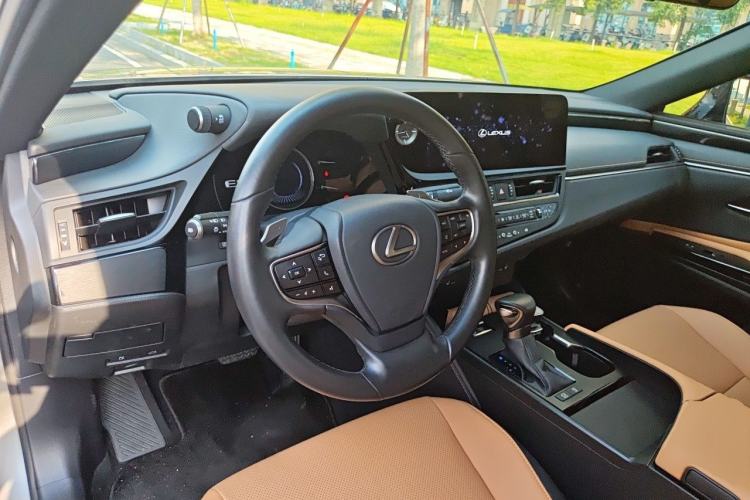 Used Lexus ES 2022 200 Excellence Edition Steering Wheel