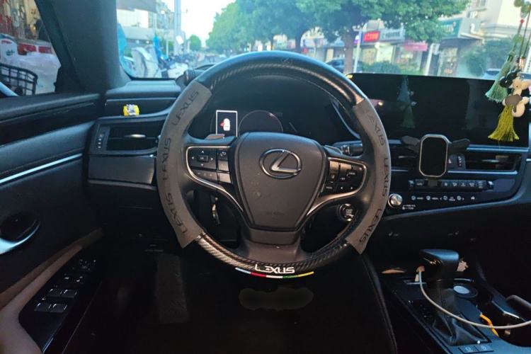 Used Lexus ES 2022 200 Excellence Edition Steering Wheel