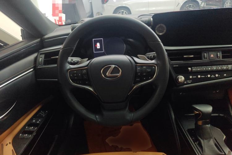 Used Lexus ES 2022 200 Excellence Edition Steering Wheel
