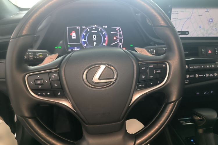 Used Lexus ES 2022 200 Luxury Edition Steering Wheel