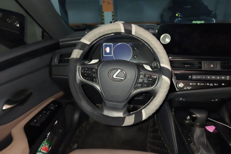 Used Lexus ES 2022 200 Excellence Edition Steering Wheel