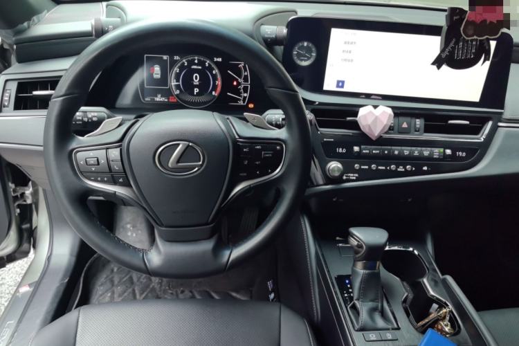 Used Lexus ES 2022 200 Excellence Edition Steering Wheel