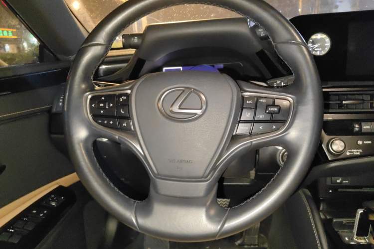 Used Lexus ES 2022 200 Excellence Edition Steering Wheel
