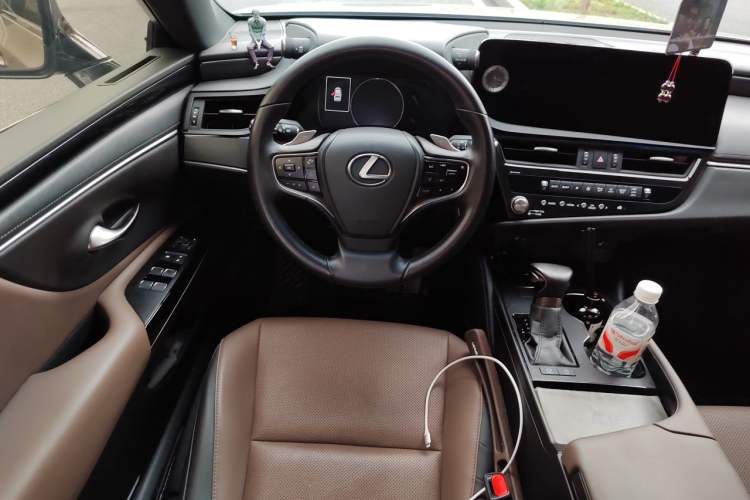 Used Lexus ES 2022 200 Excellence Edition Steering Wheel