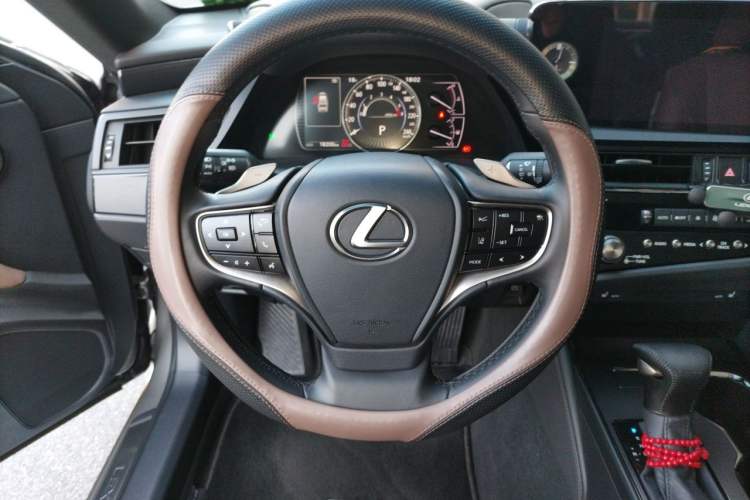 Used Lexus ES 2022 200 Excellence Edition Steering Wheel