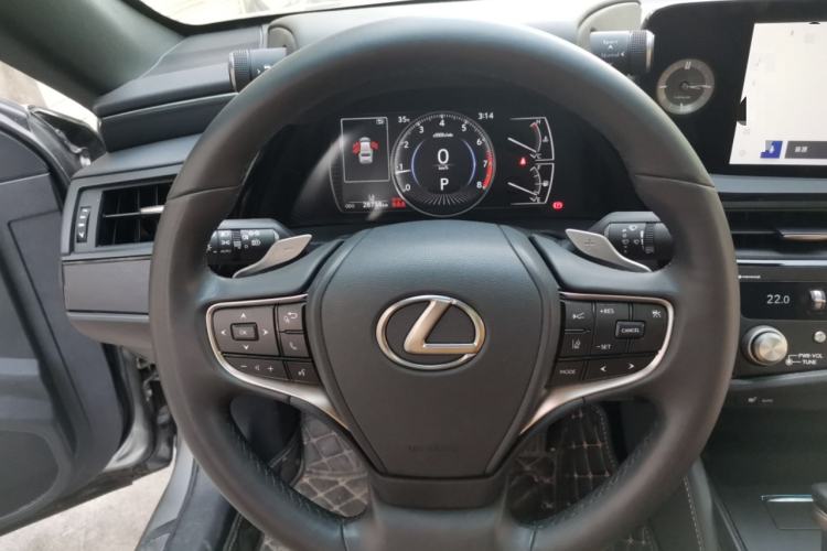 Used Lexus ES 2022 200 Excellence Edition Steering Wheel