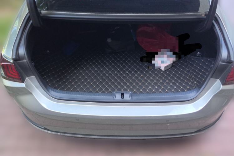 Used Lexus ES 2022 300h Excellence Edition Trunk