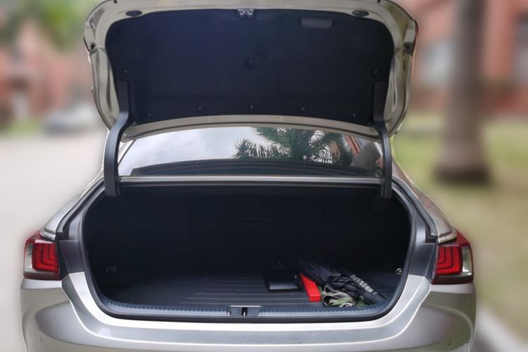 Used Lexus ES 2022 300h Excellence Edition Trunk