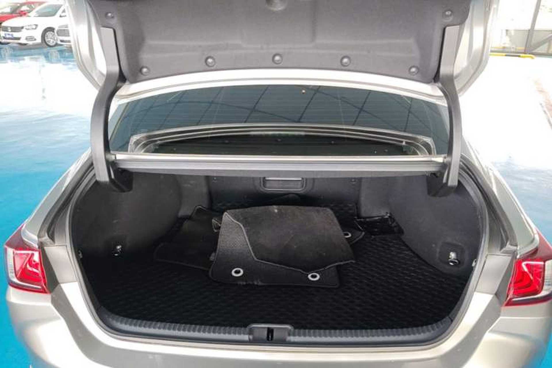 Used Lexus ES 2022 200 Excellence Edition Trunk