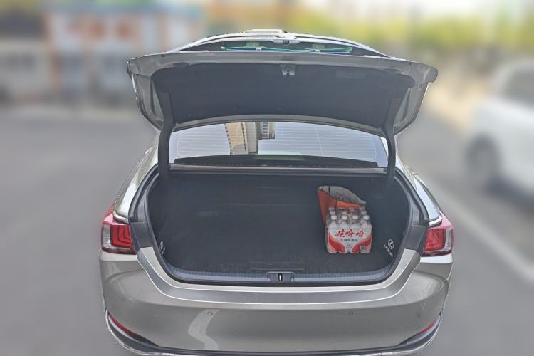 Used Lexus ES 2022 300h Excellence Edition Trunk