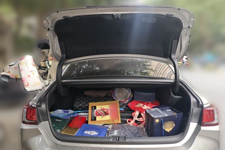 Used Lexus ES 2022 300h Excellence Edition Trunk