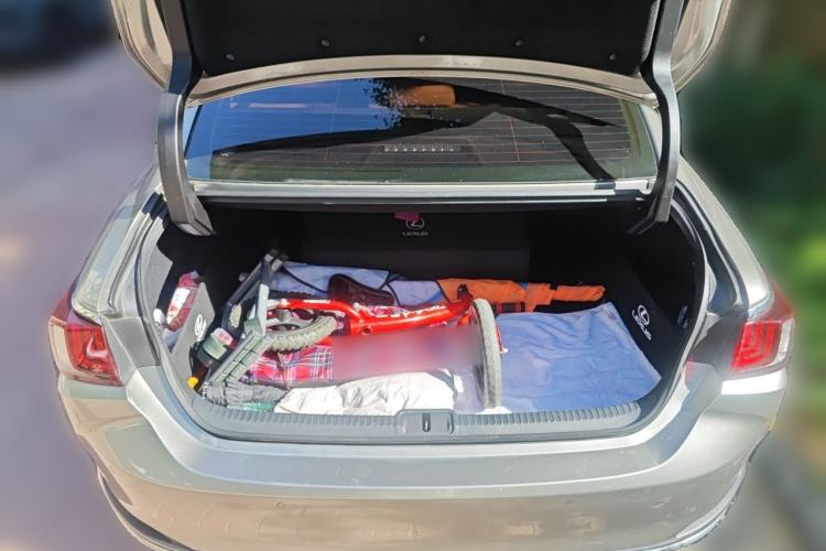 Used Lexus ES 2022 200 Excellence Edition Trunk