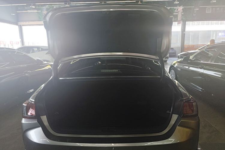 Used Lexus ES 2022 200 Excellence Edition Trunk