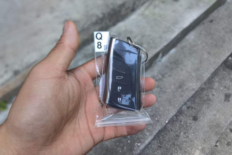 Used Lexus ES 2022 300h Excellence Edition Vehicle Key