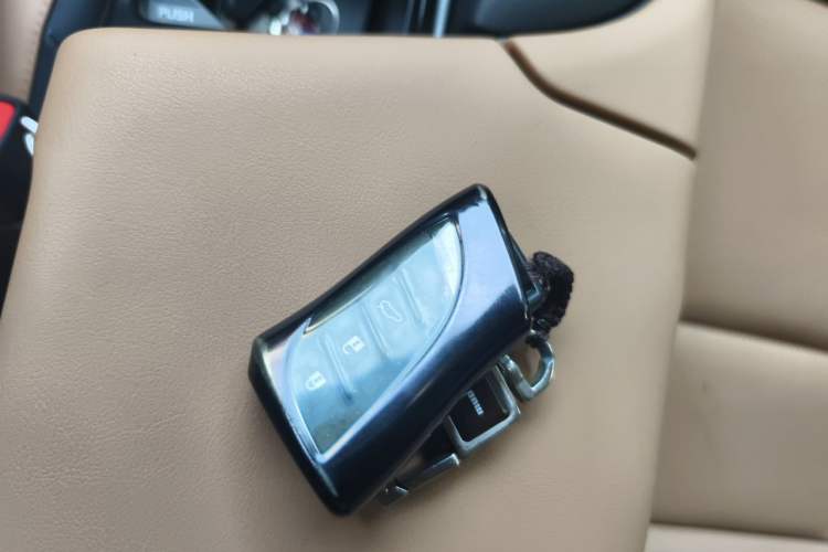 Used Lexus ES 2022 200 Excellence Edition Vehicle Key