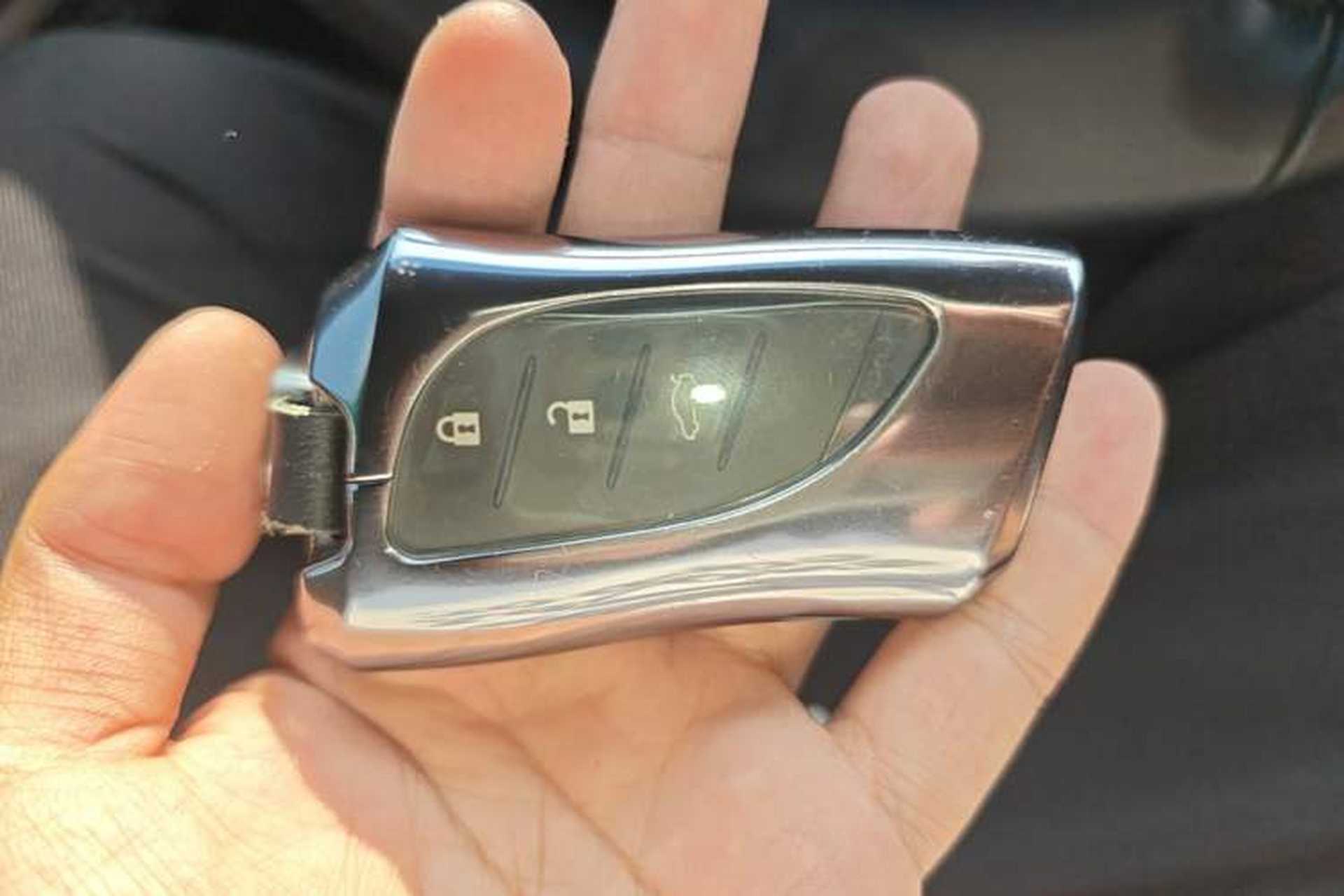 Used Lexus ES 2022 300h Excellence Edition Vehicle Key