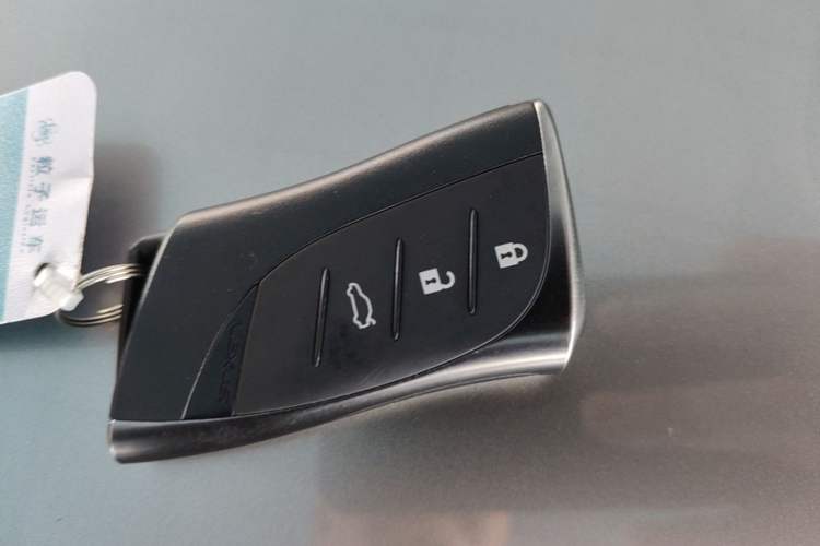 Used Lexus ES 2022 200 Excellence Edition Vehicle Key