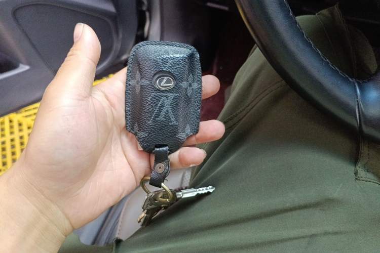 Used Lexus ES 2022 200 Excellence Edition Vehicle Key