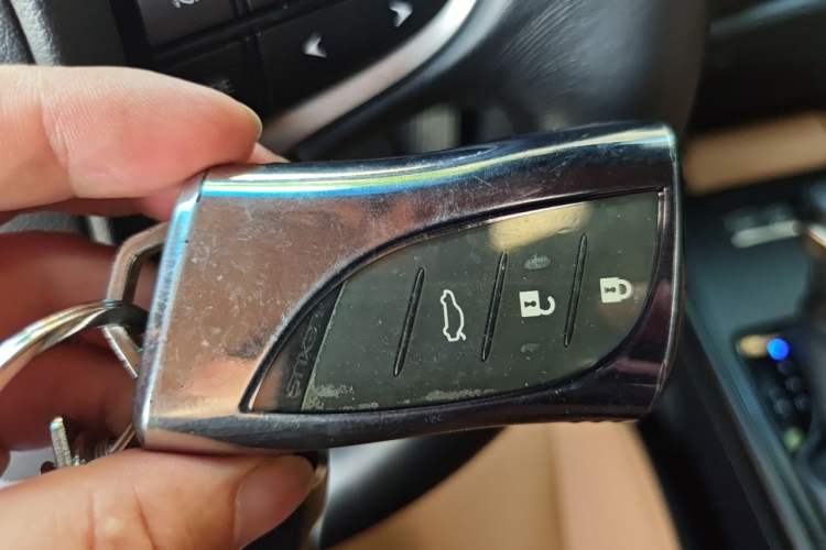 Used Lexus ES 2022 200 Excellence Edition Vehicle Key