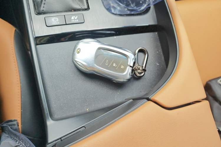 Used Lexus ES 2022 300h Excellence Edition Vehicle Key