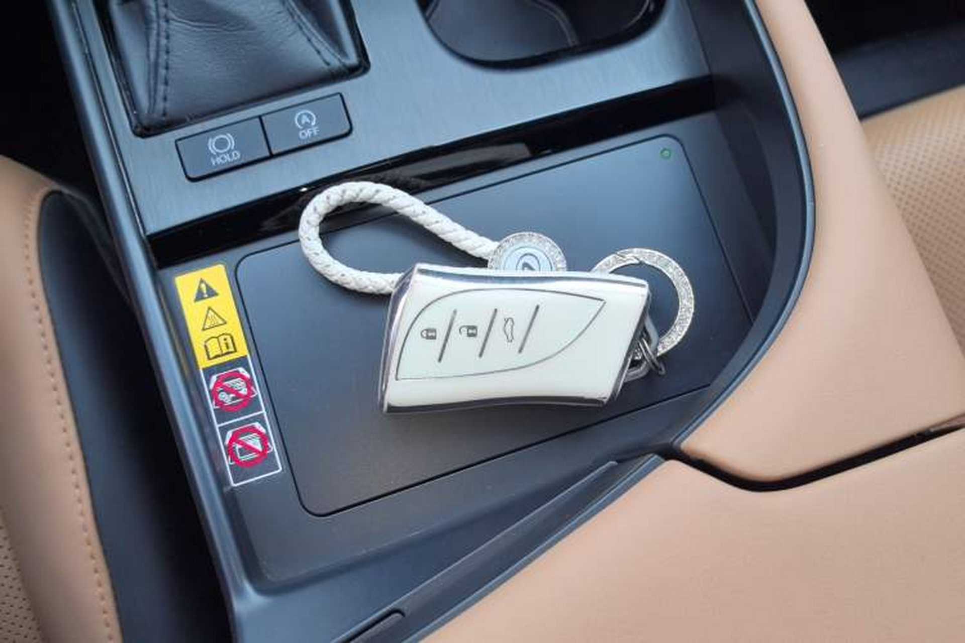 Used Lexus ES 2022 200 Luxury Edition Vehicle Key