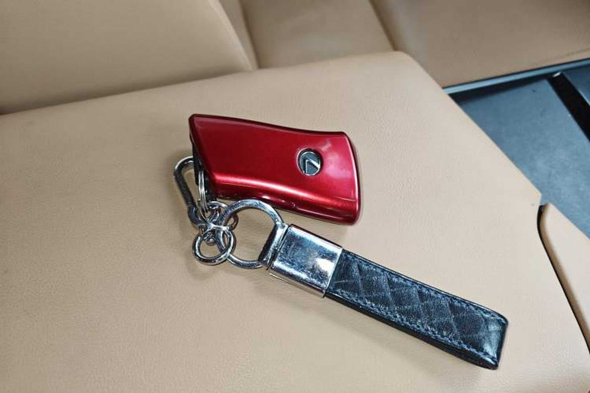 Used Lexus ES 2022 200 Excellence Edition Vehicle Key