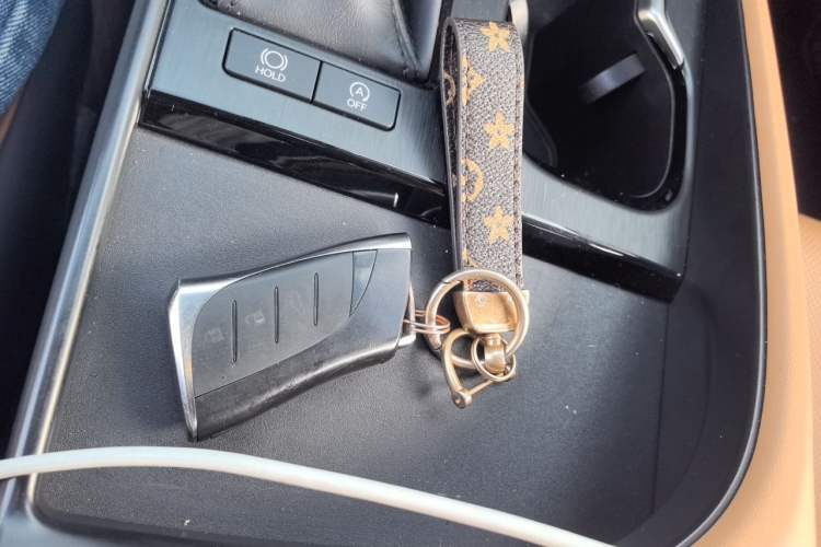 Used Lexus ES 2022 200 Excellence Edition Vehicle Key