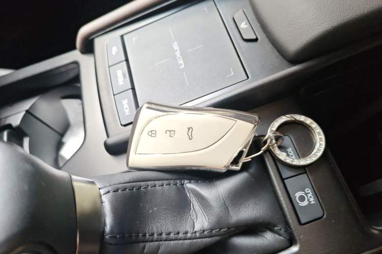 Used Lexus ES 2022 300h Excellence Edition Vehicle Key