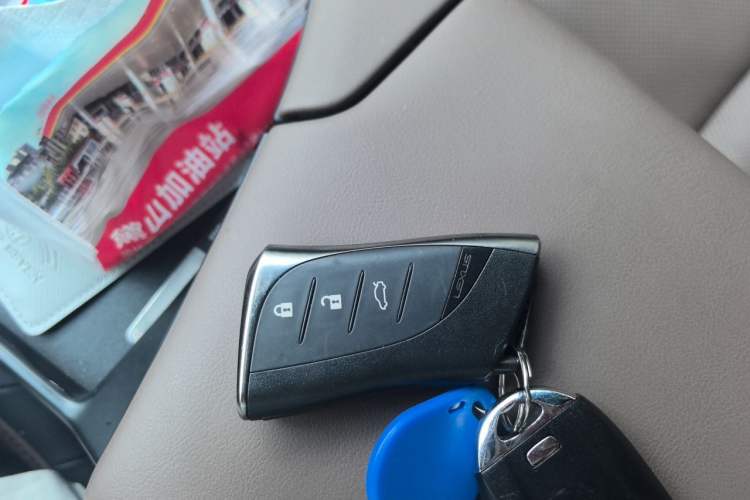 Used Lexus ES 2022 200 Excellence Edition Vehicle Key