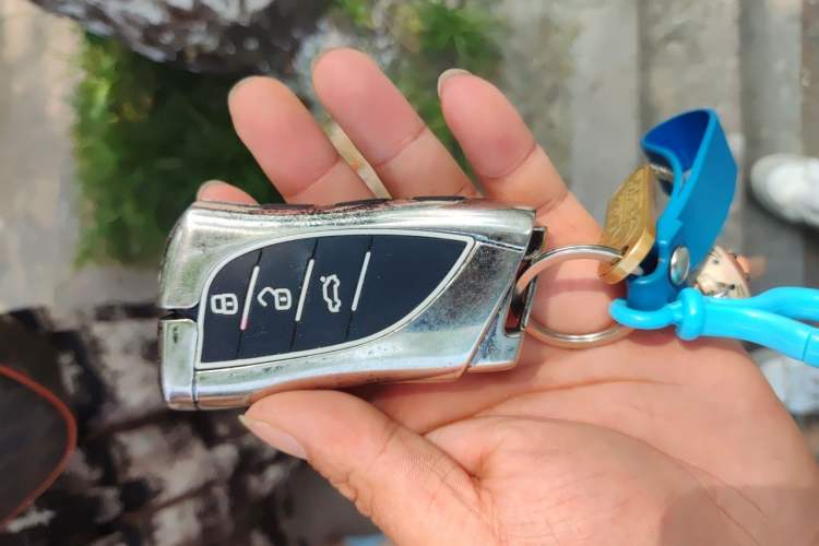 Used Lexus ES 2022 300h Deluxe Edition Vehicle Key