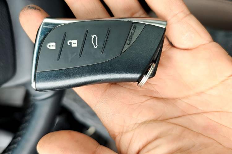Used Lexus ES 2022 300h Deluxe Edition Vehicle Key