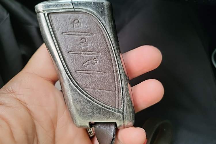 Used Lexus ES 2022 200 Excellence Edition Vehicle Key