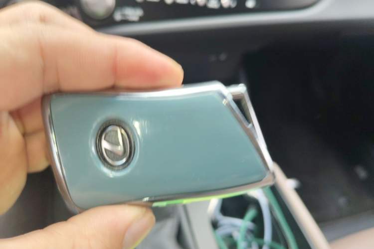 Used Lexus ES 2022 200 Excellence Edition Vehicle Key