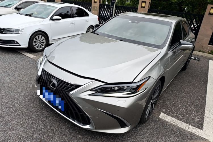 Used Lexus ES 2022 300h Deluxe Edition Guazi used car, China used car export, Used car for sale, Used  cars, Cheapest cars for sale