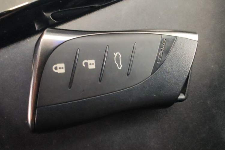 Used Lexus ES 2022 200 Excellence Edition Vehicle Key