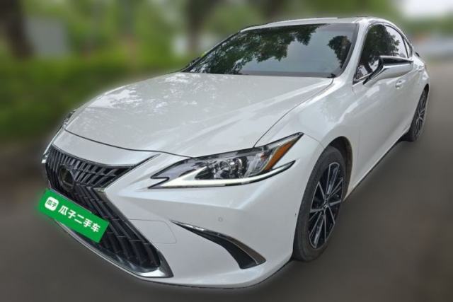 Used Lexus ES 2022 300h Excellence Edition