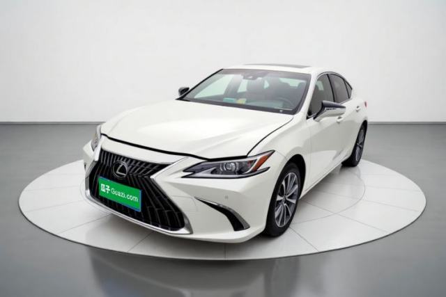 Used Lexus ES 2022 300h Excellence Edition