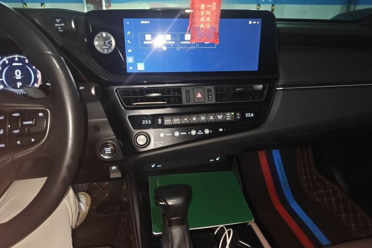 Used Lexus ES 2022 200 Excellence Edition Audio And AC Panel