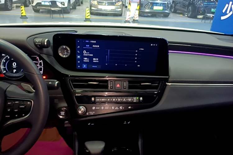 Used Lexus ES 2022 200 Excellence Edition Audio And AC Panel
