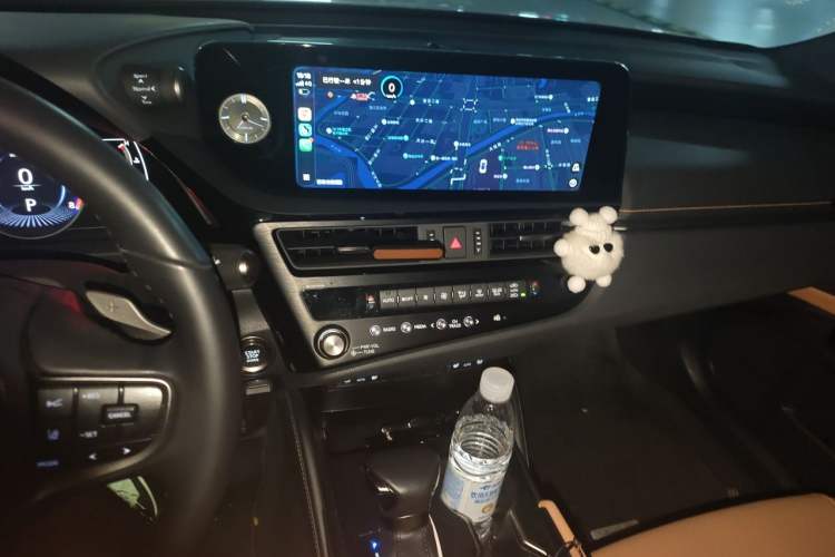 Used Lexus ES 2022 200 Excellence Edition Audio And AC Panel