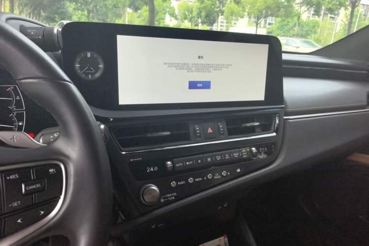Used Lexus ES 2022 200 Excellence Edition Audio And AC Panel