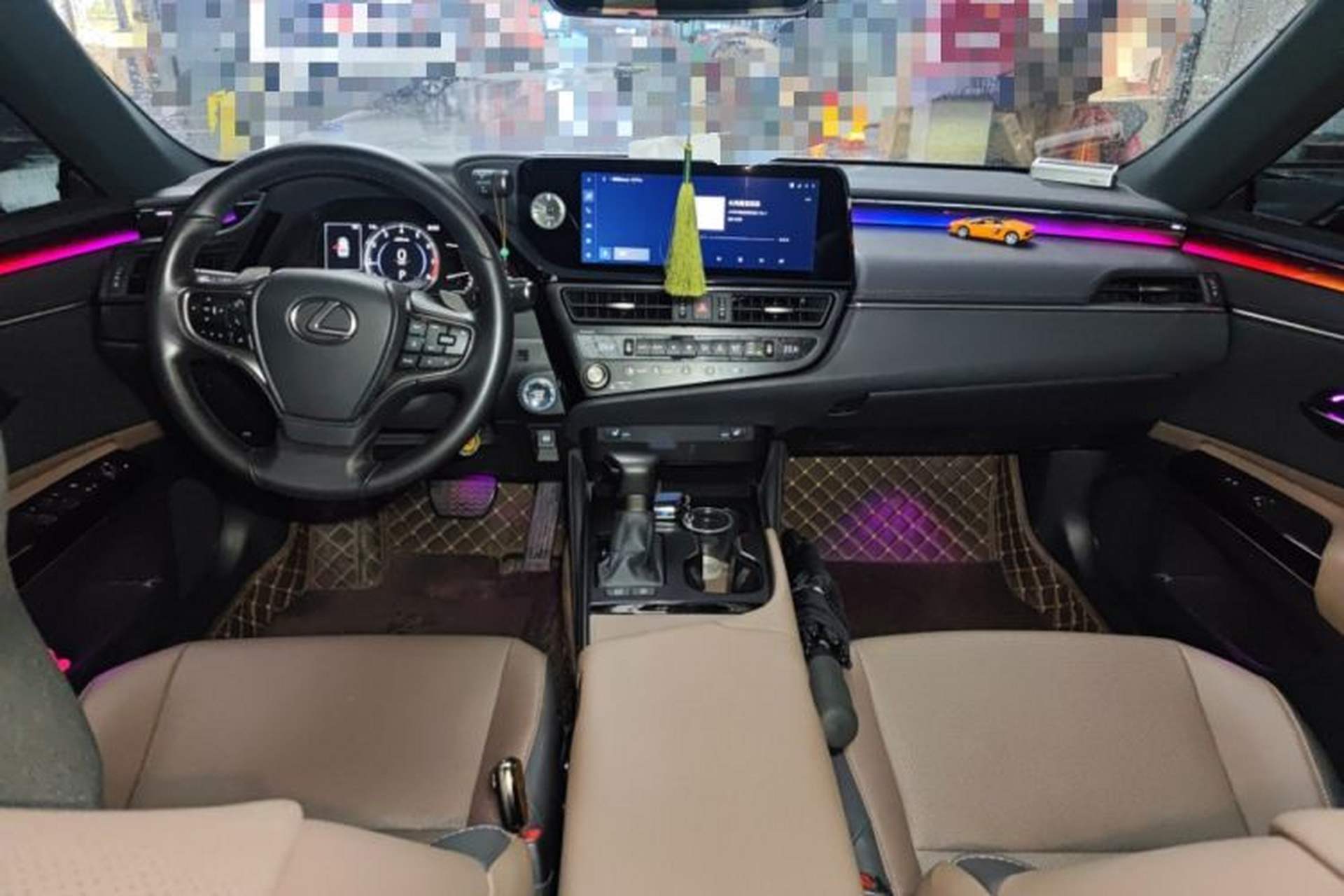 Used Lexus ES 2022 200 Excellence Edition Center Console