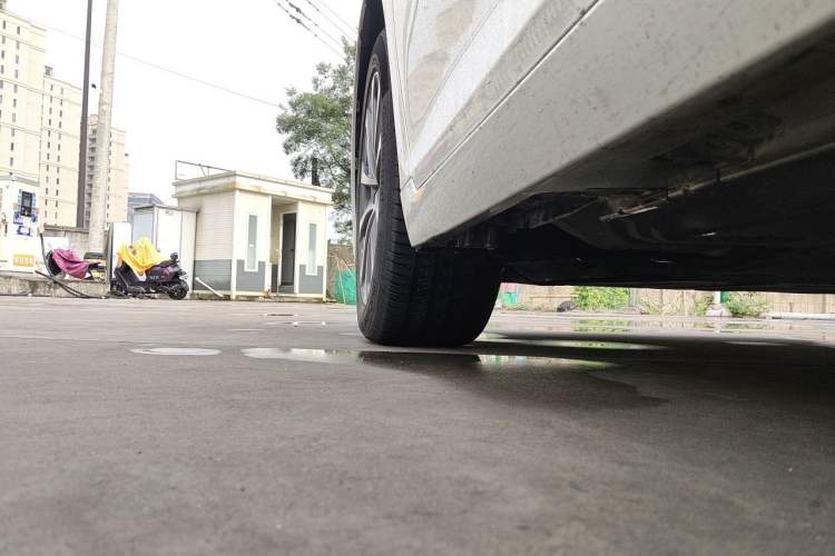 Used Lexus ES 2022 300h Excellence Edition Chassis Front Left