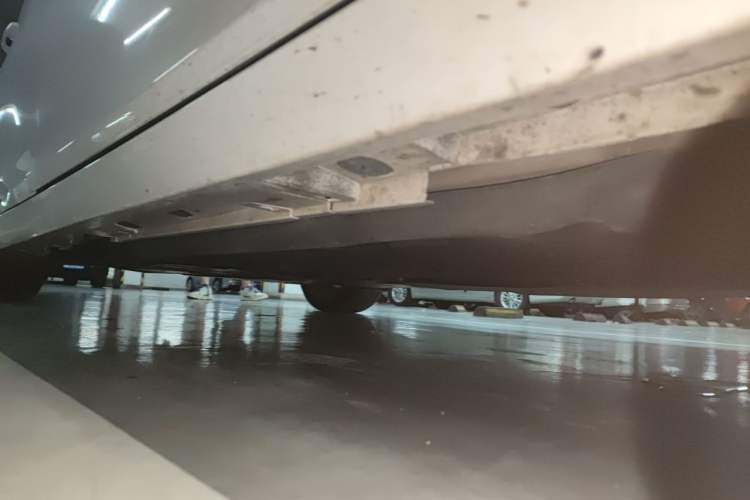 Used Lexus ES 2022 300h Deluxe Edition Chassis Front Right