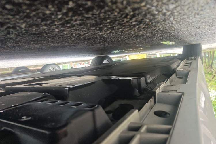 Used Lexus ES 2022 300h F SPORT Chassis Rear Left