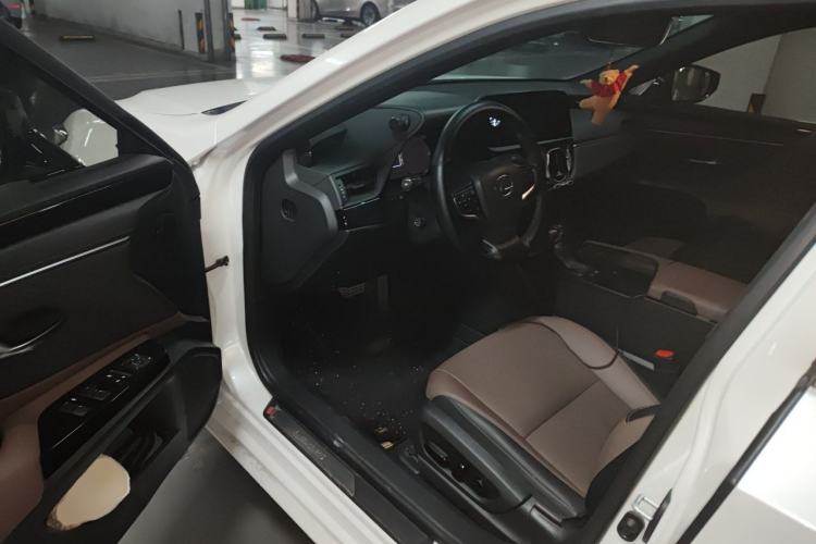 Used Lexus ES 2022 300h Deluxe Edition Driver Seat